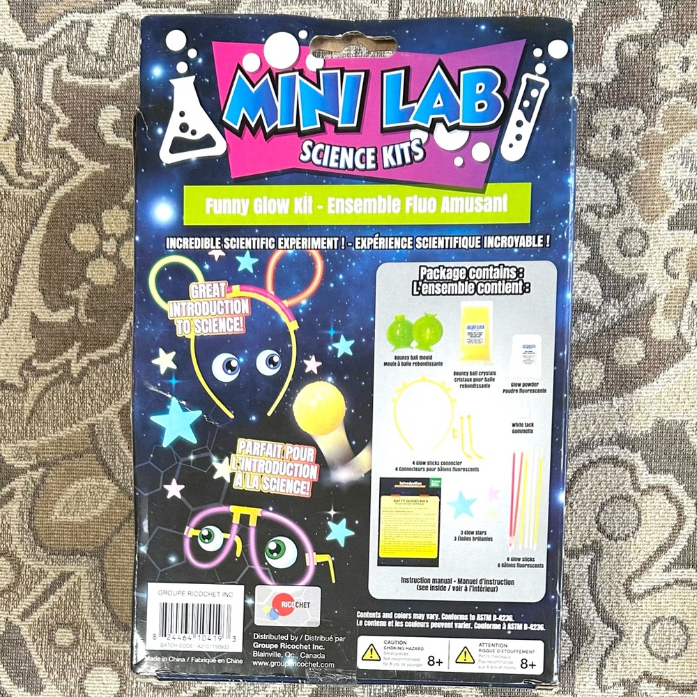 4/$20 Mini Lab Science Kits - Funny Glow Kit.
